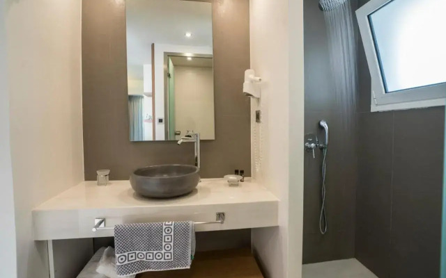 Atrion Hotel