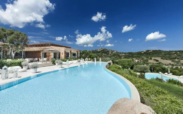 Li Finistreddi Exclusive Country Retreat