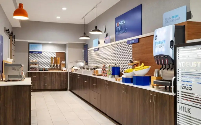 Holiday Inn Express & Suites Opelousas by IHG