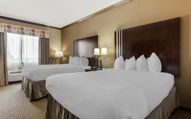 Best Western Plus Texoma Hotel & Suites