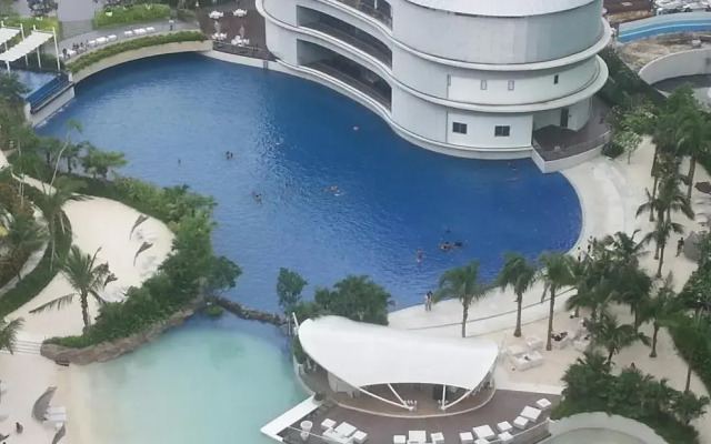 Azure Urban Resort and Residences