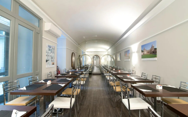 Green Class Hotel Astoria