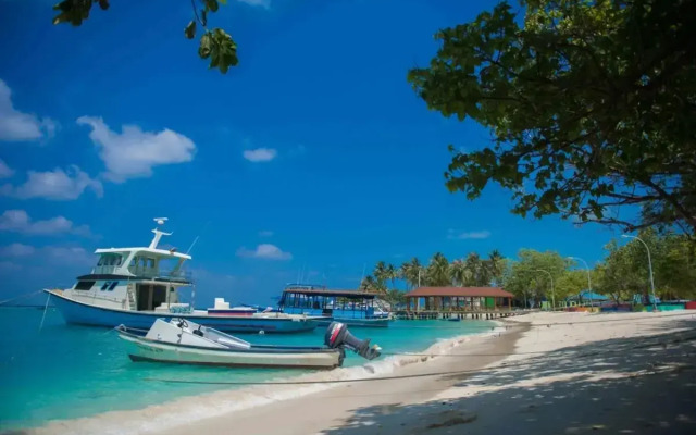 Santa Rosa Maldives Hotel