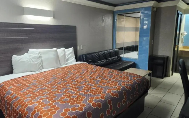 Americas Best Value Inn & Suites Little Rock at Scott Hamilton Dr