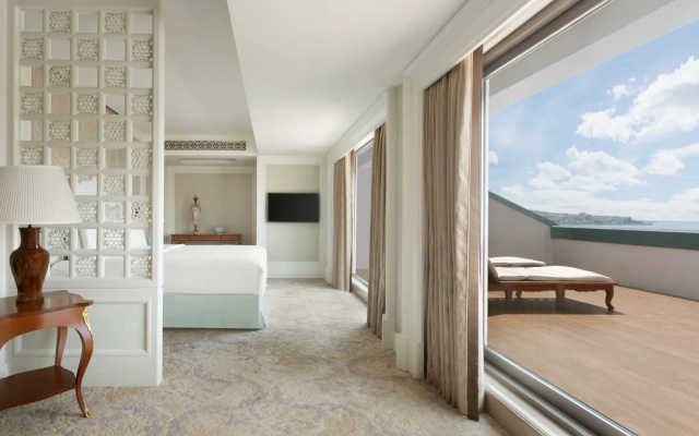 Shangri-La Bosphorus, Istanbul