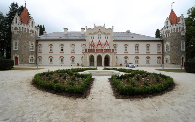 Chateau Třebešice