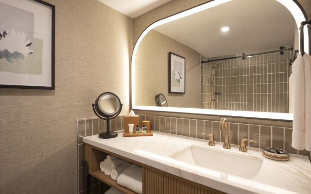 The Scottsdale Resort and Spa, Curio Collection by Hilton