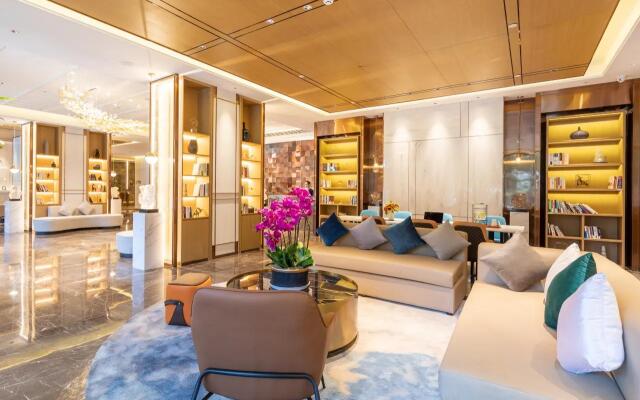 Kunming Green Lake Atour Hotel