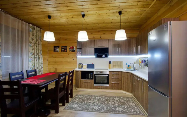 Vysota Hotel