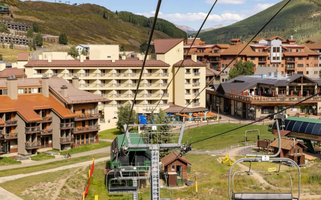 Elevation Hotel & Spa