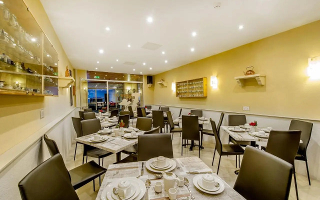Alborada Aparthotel