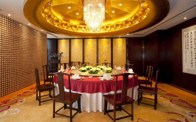 Howard Johnson Shipu Plaza Ningbo