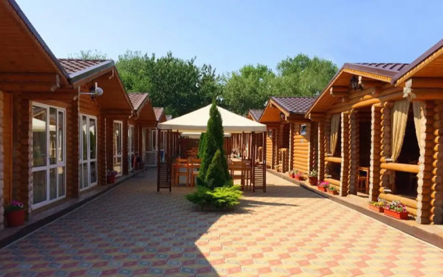 Tikhy Dvorik Holiday Park