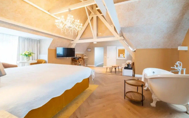 Grand Hotel Normandy by CW Hotel Collection