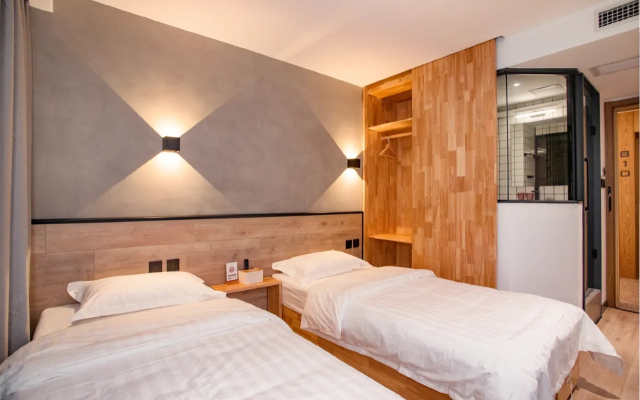 Fresh hotel Beijing station store