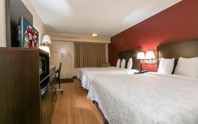 Red Roof Inn PLUS+ Mt Pleasant - Patriots Point