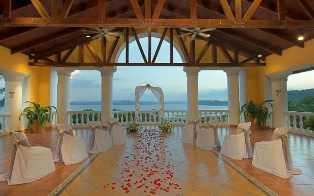 Allegro Papagayo All Inclusive Resort