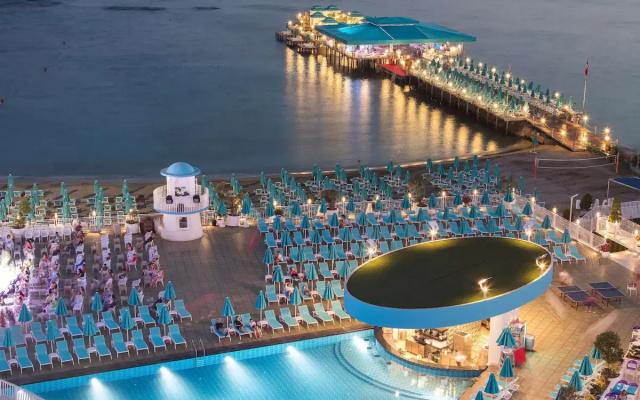 Granada Luxury Beach 