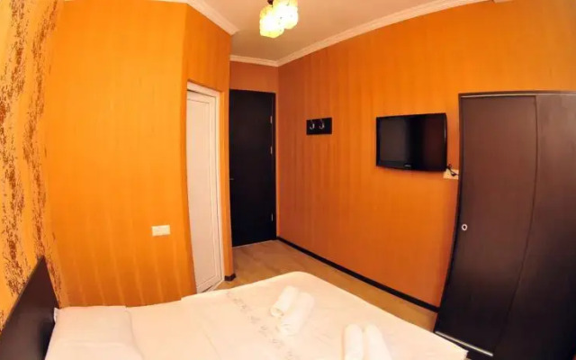 Hotel Lux