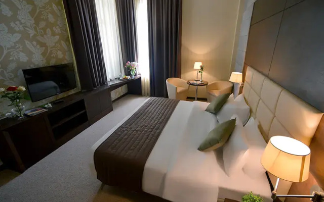 Vallex Garden Hotel