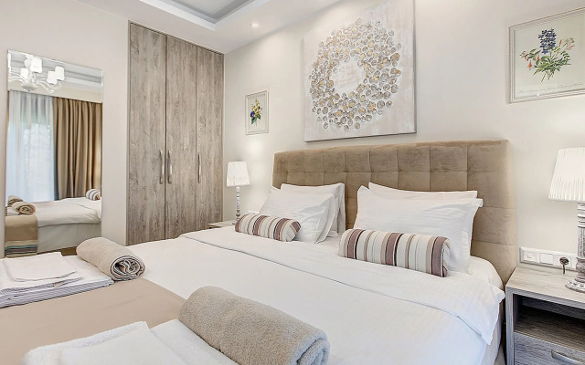Sani Luxury Villas