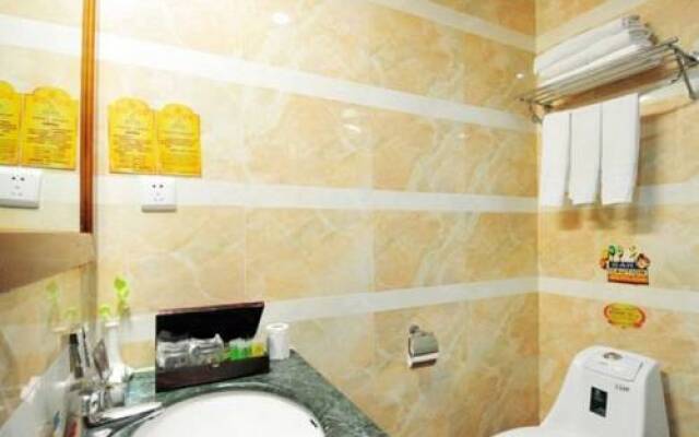 Golden Avenue Hotel