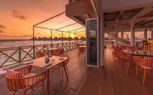 Mercure Maldives Kooddoo