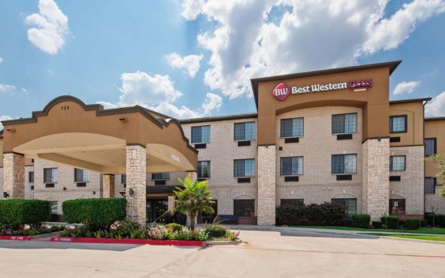 Best Western Plus Mansfield Inn & Suites