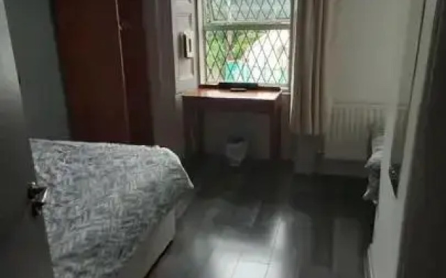 Maid Of Erin Guesthouse