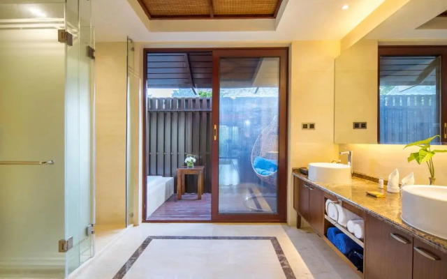 Yalong Bay Villas & Spa