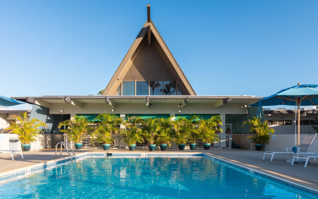 Maui Beach Hotel