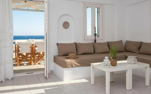 Cleopatra Seaside Homes Paros