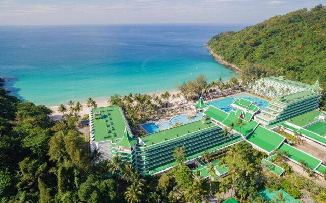 Le Meridien Phuket Beach Resort