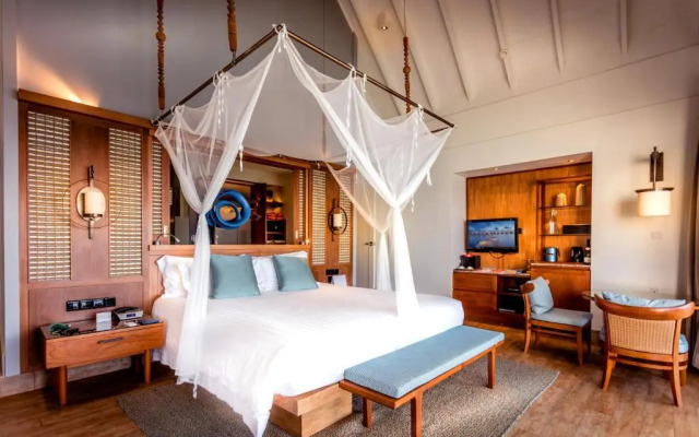 Machchafushi Island Resort & Spa Maldives, The Centara Collection
