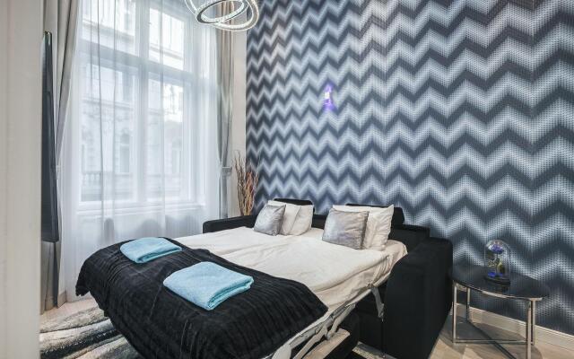 Budapest Silver Apartment
