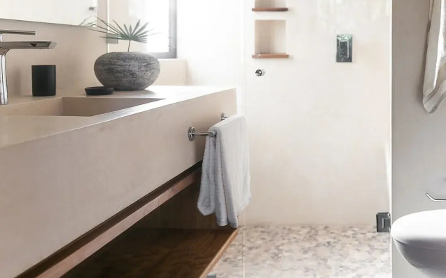 Zereno Luxury Boutique Hotel