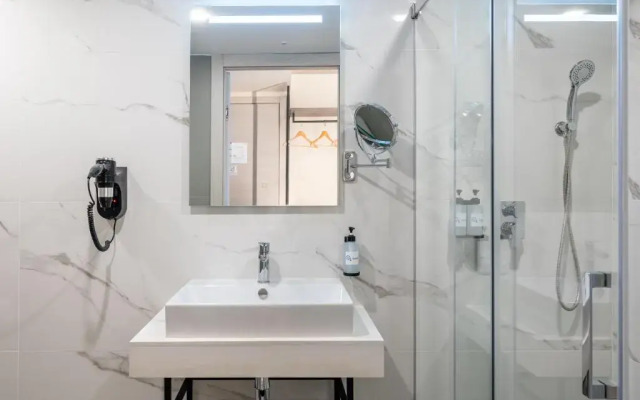 Alavits Hotel by ST Hotels