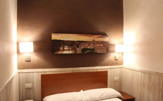 Hotel Pyramid