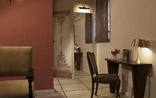 Neve Tsedek Charm Hotel