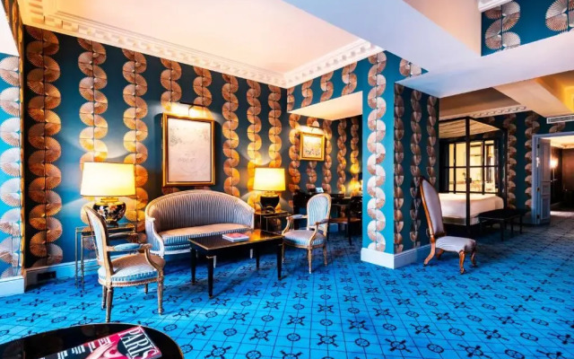 Hôtel de Berri Champs-Élysées, a Luxury Collection Hotel