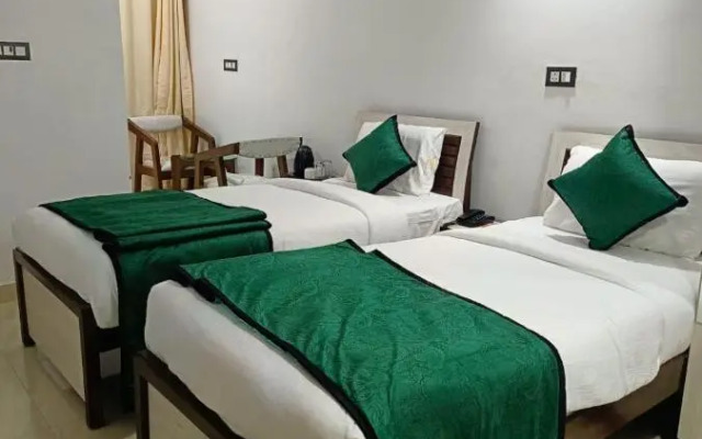 Hotel Aman Residency