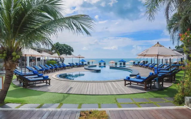 KC Beach Club & Pool Villas