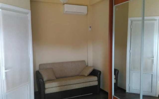 Lilly Guest House