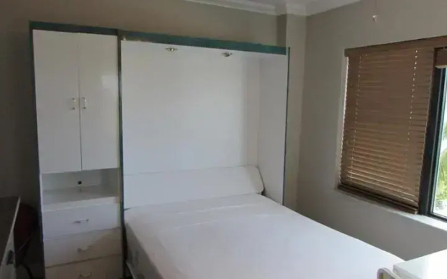 Ocean Front Casablanca Studios with FULL KITCHENS & Beach access By BL Rentals