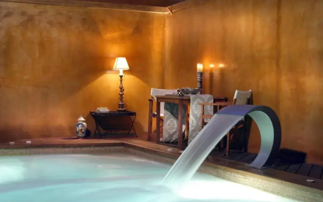 Great Greece Le Convivial Suites