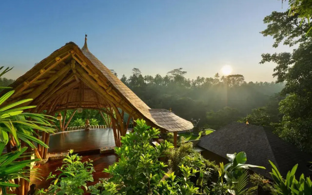 Курорт Jannata Resort and Spa