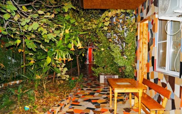 Elina Guest House