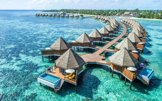 Mercure Maldives Kooddoo