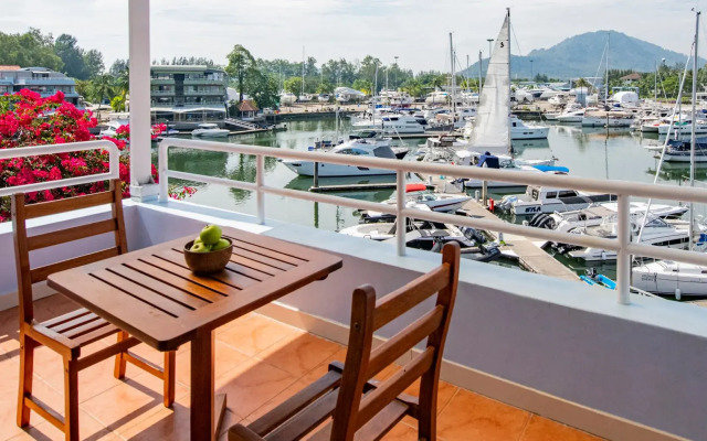 NH Boat Lagoon Phuket Resort