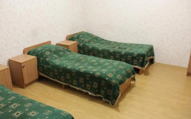 Uyut Guest House